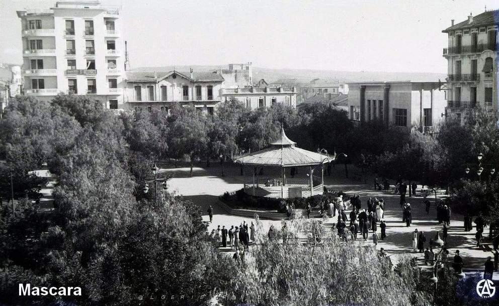 Mascara - Kiosque 04.JPG